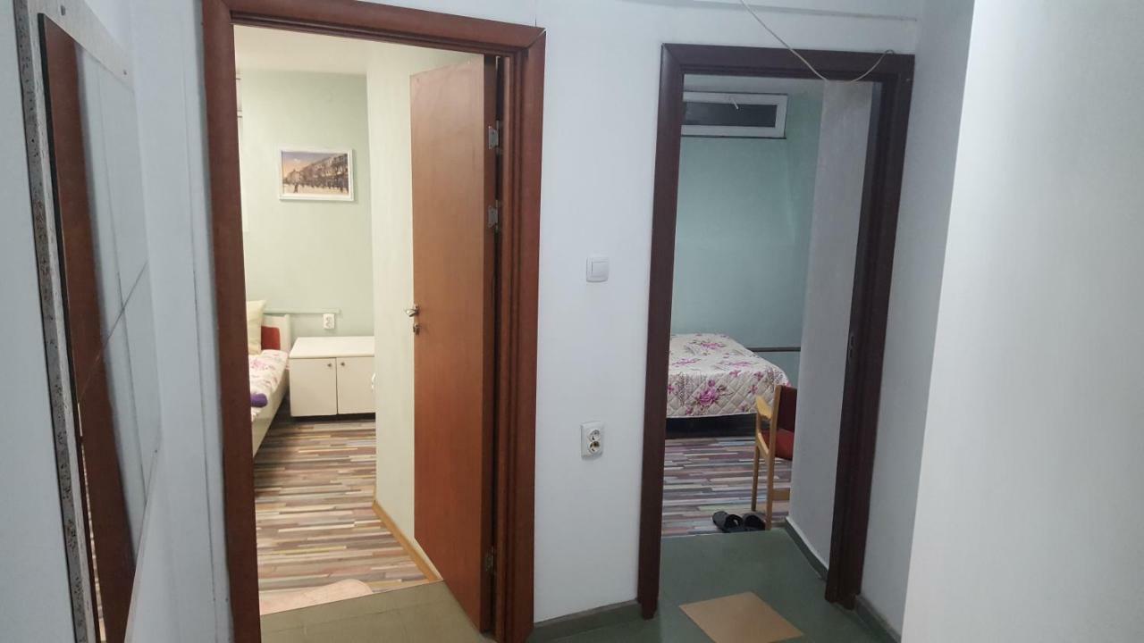 Apartment Modern And Old Base Sofia